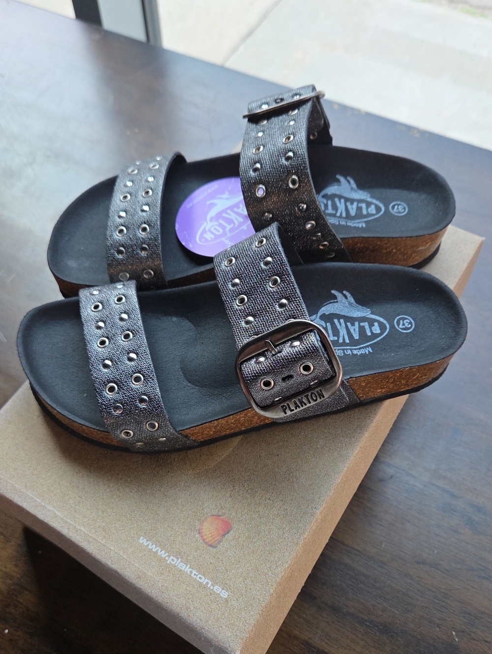 Plakton Size 6  EU 37Women's Metallic Black/Gray Leather Double Strap Sandals